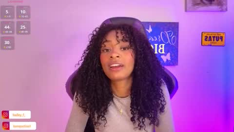 Snapshot of heily_fox chatting on 02/07/25, 07:50 HEILY online show from 02/07/25, 07:50