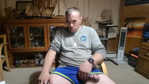 xxScubaStevexx online show from 04/23/26, 06:47