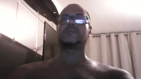 Snapshot of heistt chatting on 09/20/25, 09:49 Heist Stein online show from 09/20/25, 09:49