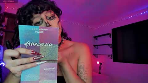 Heka Prudence online show from 03/19/26, 03:54