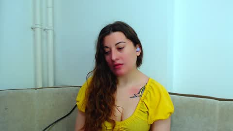 helen_adams_ online show from 12/10/24, 05:50