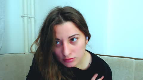 helen_adams_ online show from 12/17/24, 06:02