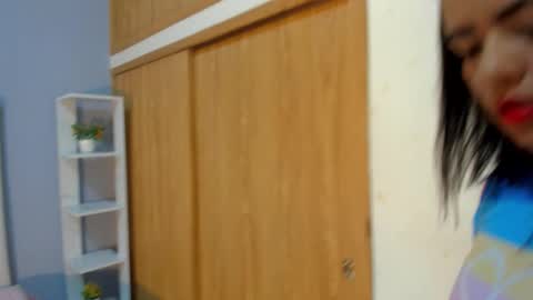 helen online show from 02/17/26, 12:01