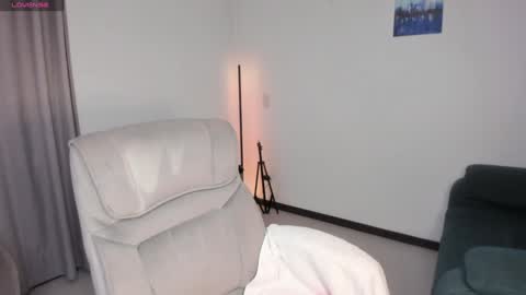 Snapshot of helen_miller chatting on 01/25/25, 12:38 helen_miller online show from 01/25/25, 12:38