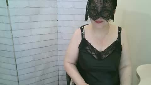 Helen online show from 02/11/26, 05:23