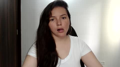 Snapshot of helena018 chatting on 10/28/25, 03:58 helena online show from 10/28/25, 03:58