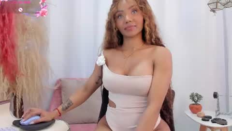Helena Fits online show from 06/29/26, 06:41