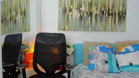 Helena Santos  online show from 09/27/25, 11:04