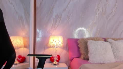 Helena Santos  online show from 03/03/26, 11:05