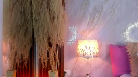 Helena Santos  online show from 03/24/26, 11:15