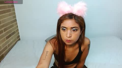 Snapshot of helenacyruss666 chatting on 12/30/24, 07:53 Only 18 cyrus online show from 12/30/24, 07:53