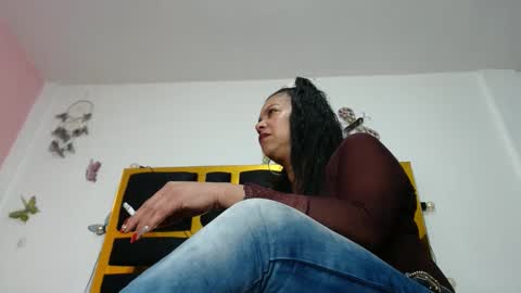 helenahotwet online show from 01/28/25, 06:49