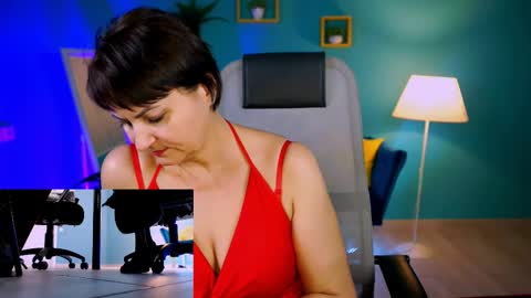 helenbeler online show from 11/27/25, 05:53