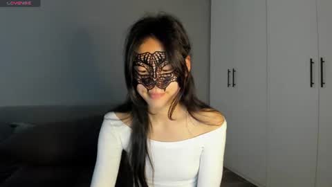 Hi I am Helen online show from 06/19/26, 02:16