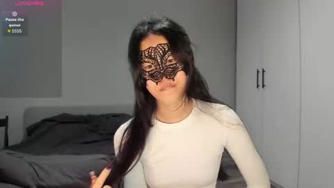 Hi I am Helen online show from 06/30/26, 02:12