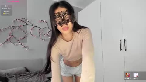 Hi I am Helen online show from 07/18/26, 02:16