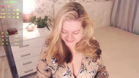 Helena Bonham online show from 12/20/24, 04:09