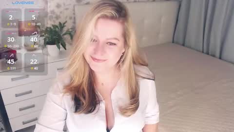 Helena Bonham online show from 02/14/25, 05:51