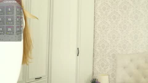 Sarah  here Help to make 100 thumbs up  online show from 03/02/25, 08:50