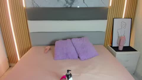   online show from 06/09/26, 08:31