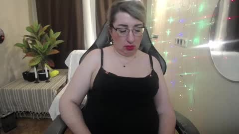 helenenigma online show from 02/01/25, 01:44