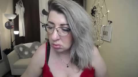 helenenigma online show from 10/29/25, 07:26