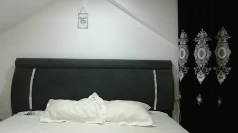 Snapshot of helenhelly chatting on 12/09/24, 07:06 helenhelly online show from 12/09/24, 07:06