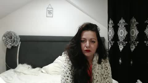 Snapshot of helenhh chatting on 01/14/25, 10:48 helenhh online show from 01/14/25, 10:48