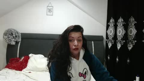 Snapshot of helenhh chatting on 02/11/25, 10:26 helenhh online show from 02/11/25, 10:26