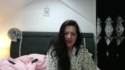 Snapshot of helenhh chatting on 02/24/25, 09:43 helenhh online show from 02/24/25, 09:43