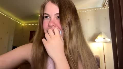 Chloe online show from 05/08/26, 07:25