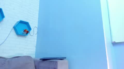    online show from 02/18/25, 02:16