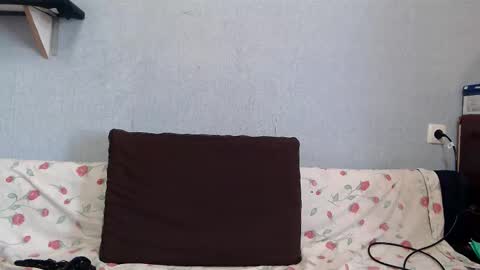 Snapshot of helenred chatting on 11/15/25, 08:44 HelenRed online show from 11/15/25, 08:44