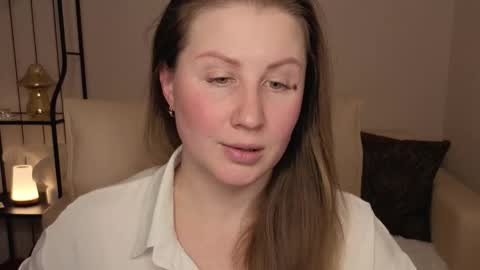 Helen online show from 03/03/26, 07:47