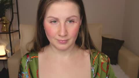 Helen online show from 04/28/26, 08:41