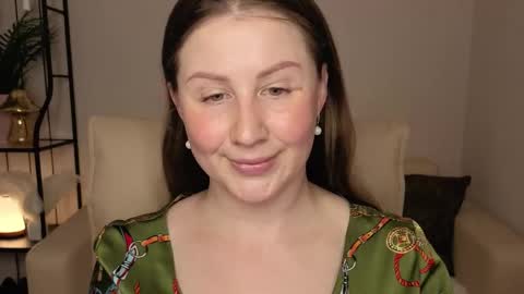 Helen online show from 05/10/26, 02:17