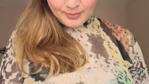 Helen online show from 07/15/26, 05:34