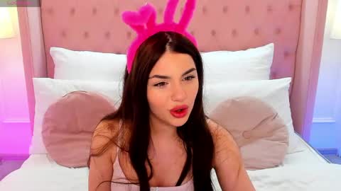 Helen online show from 04/11/26, 07:29