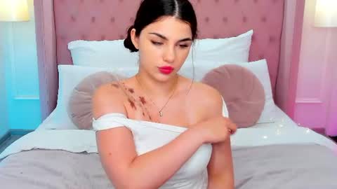 Helen online show from 07/02/26, 12:22