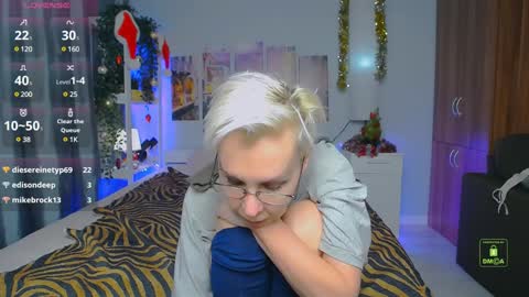 Helga online show from 12/24/24, 02:54