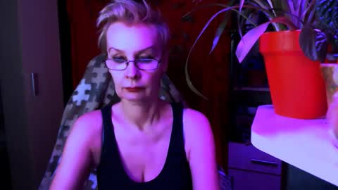 Helga online show from 03/26/26, 04:01