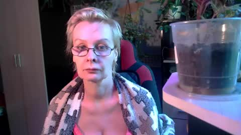 Helga online show from 05/18/26, 06:30