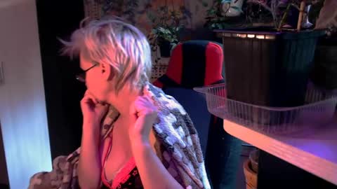 Helga online show from 05/26/26, 01:29
