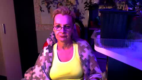 Helga online show from 06/10/26, 06:40