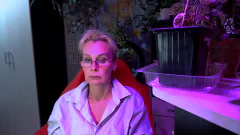 Helga online show from 07/19/26, 09:40