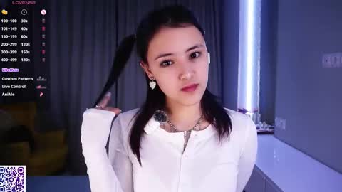 Snapshot of helgamartin chatting on 02/13/26, 07:54 Aurora online show from 02/13/26, 07:54