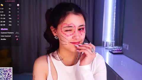 Snapshot of helgamartin chatting on 02/15/26, 07:32 Aurora online show from 02/15/26, 07:32