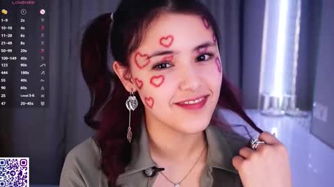 Snapshot of helgamartin chatting on 02/20/26, 07:25 Aurora online show from 02/20/26, 07:25