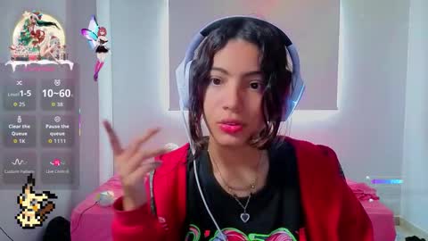 Helia Transfem and Amy online show from 11/29/25, 04:54