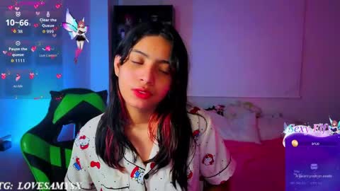 Snapshot of helia_n_amy chatting on 06/05/26, 03:35 Helia Transfem and Amy online show from 06/05/26, 03:35